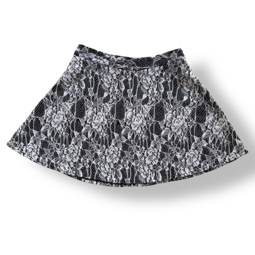 Amy Byer Girls Sz M 10-12 Black White Floral Lace Skater Skirt Coquette Dollcore